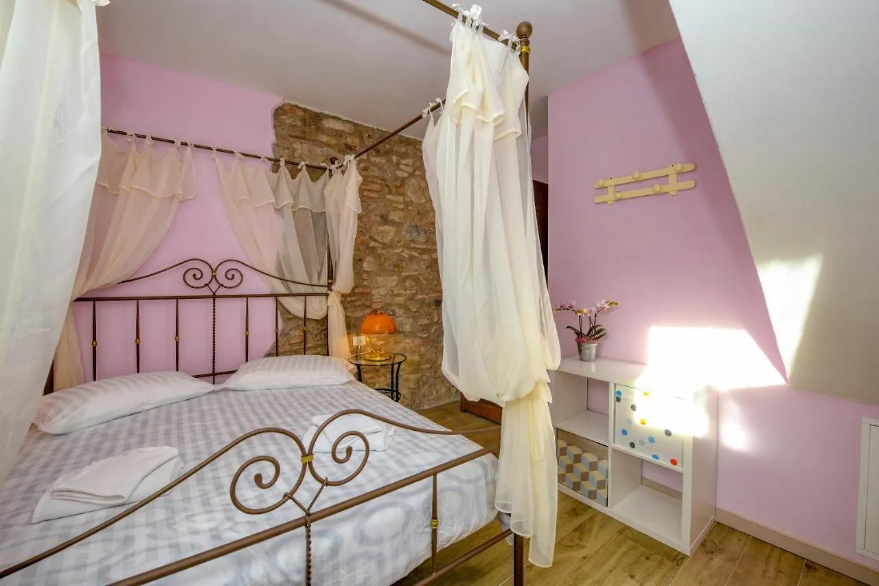 Апартаменты Casa Nel Borgo - Il Picchio Tremosine